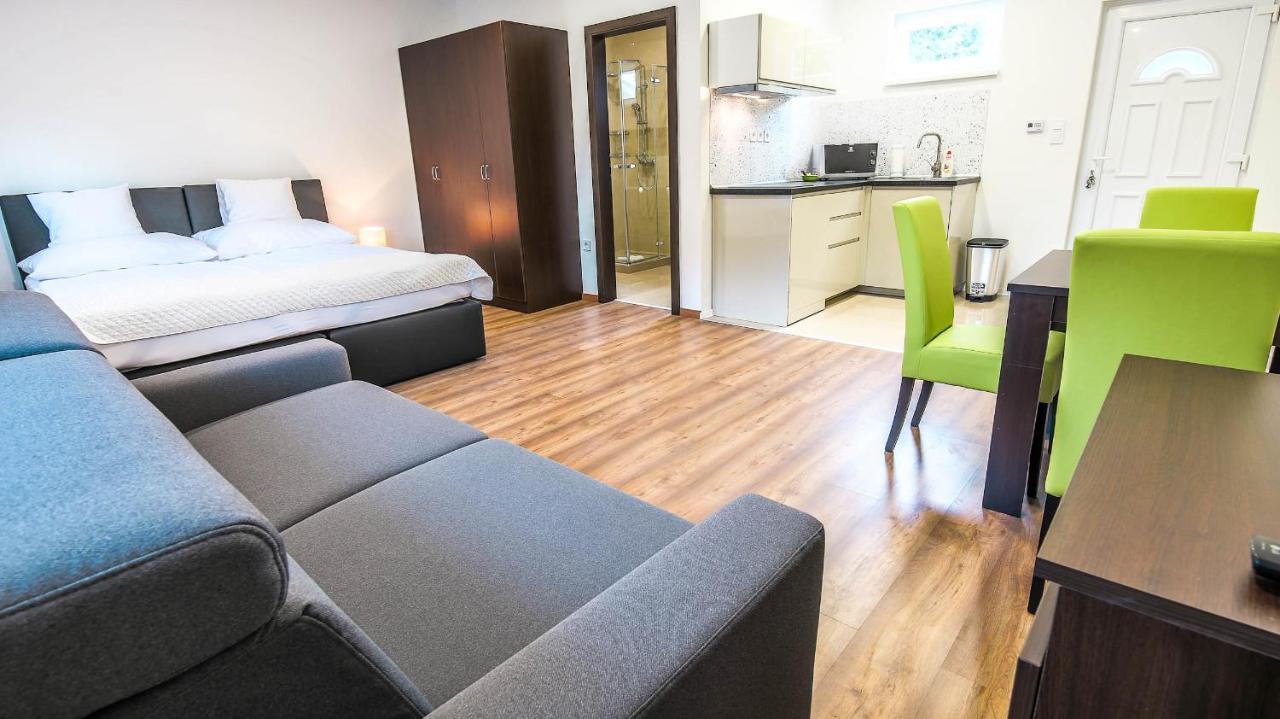 White Apartman Siofok 2 Dış mekan fotoğraf
